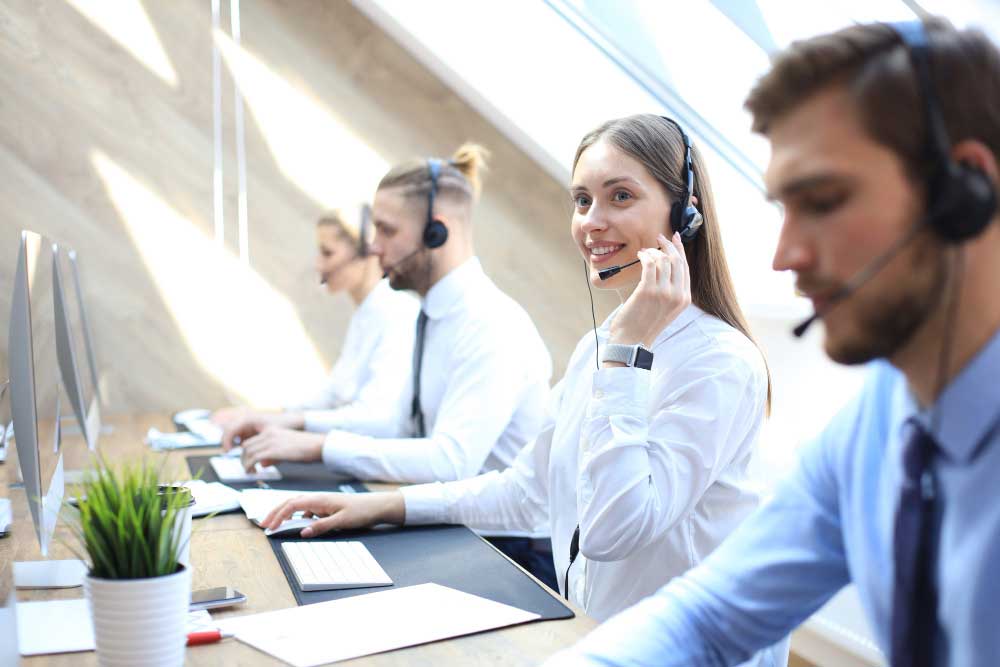 contact center agents working with Dynamics 365 Contact Center